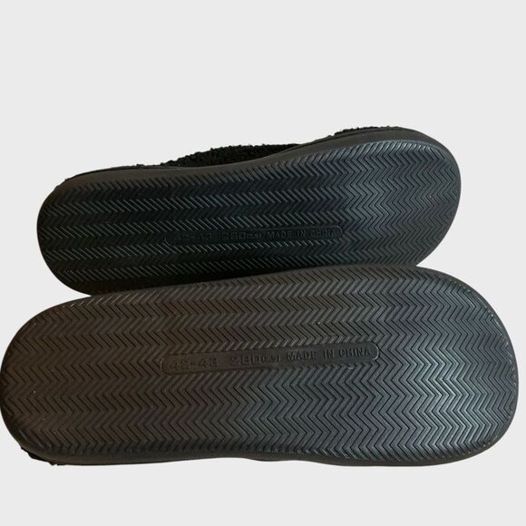 Ghost Slippers - Picture 4 of 4